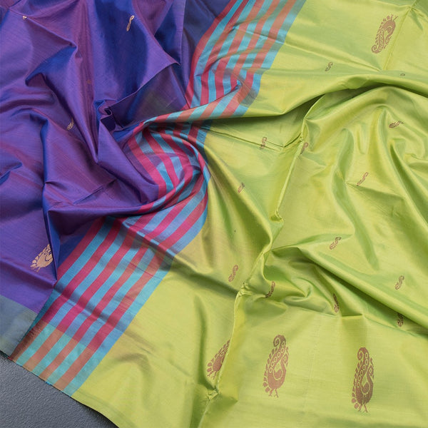 Vaazhai Naar Purple Saree With Thread Buttas And Contrast Pallu 02