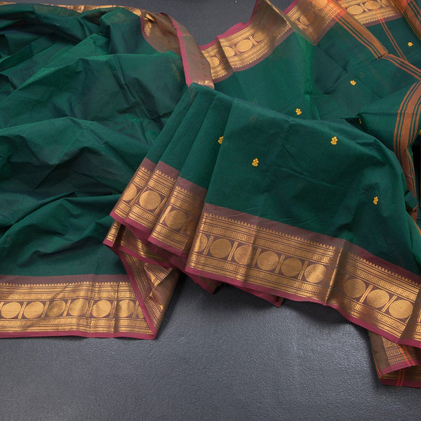 Kanchi Cotton Dark GreenSaree With Thread Buttas And Zari Border 02