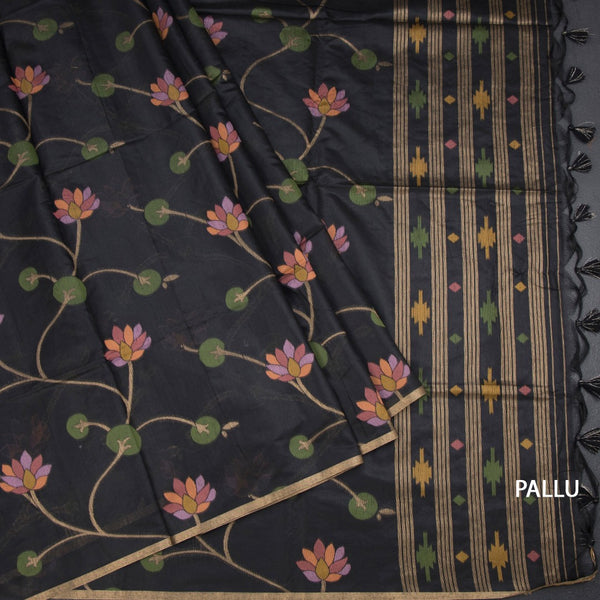 Silk Cotton Black Borderless Thread Work Saree In Floral Creeper Design