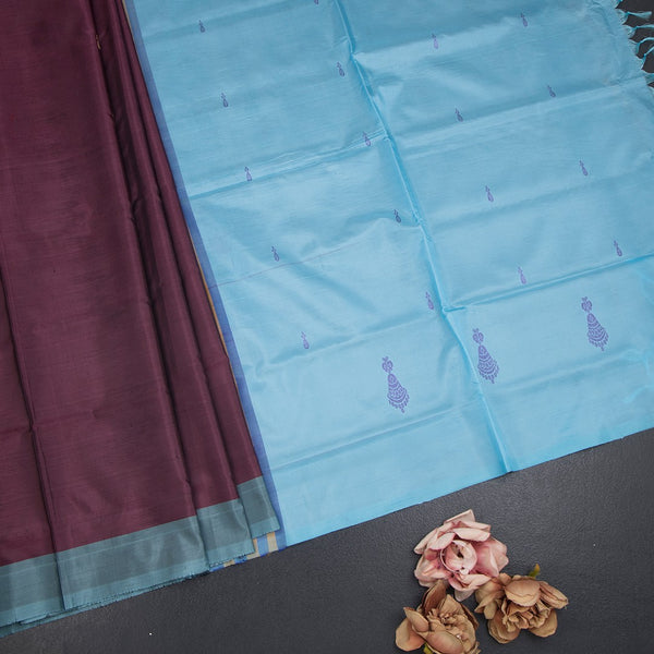 Vaazhai Naar Maroon Saree With Thread Buttas And Contrast Pallu 02