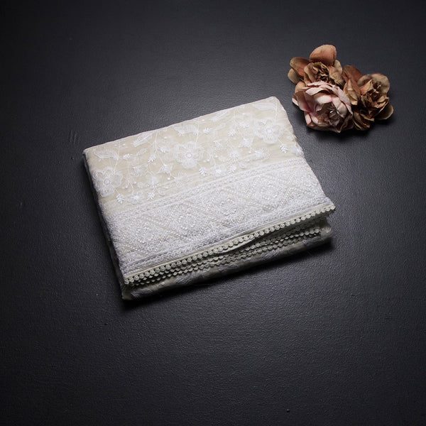 KSRTSR42134-1-Organza-Cream-Floral-Thread-Work-Saree-02-fold