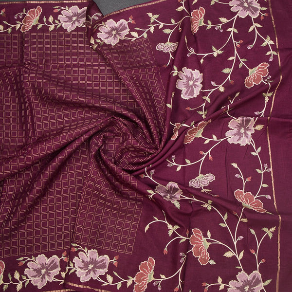 KSRTSR42215-5-Raw-Silk-Wine-Colour-Zari-Checked-Saree-And-Floral-Thread-Border-02-crush