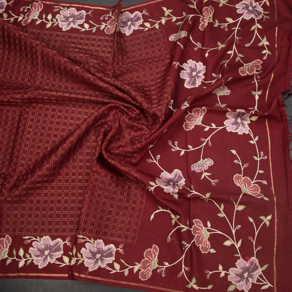 KSRTSR42216-5-Raw-Silk-Maroon-Zari-Checked-Saree-And-Floral-Thread-Border-02-crush