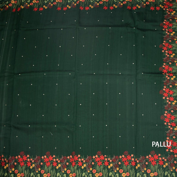 KSRTSR42335-2-Raw-Silk-Dark-Green-Saree-With-Zari-buttas-And-Thread-Border-02-pallu