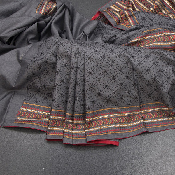 KSRTSR42364-Raw-Silk-Grey-Thread-Work-Saree-main