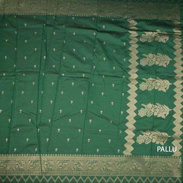 KSRTSR42449-2-Raw-Silk-Green-Zari-Worked-Saree-pallu
