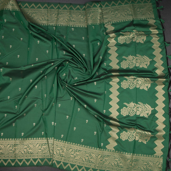 KSRTSR42449-4-Raw-Silk-Green-Zari-Worked-Saree-crush