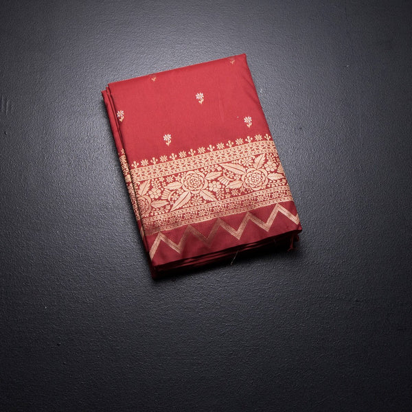 KSRTSR42450-1-Raw-Silk-Red-Zari-Worked-Saree-fold