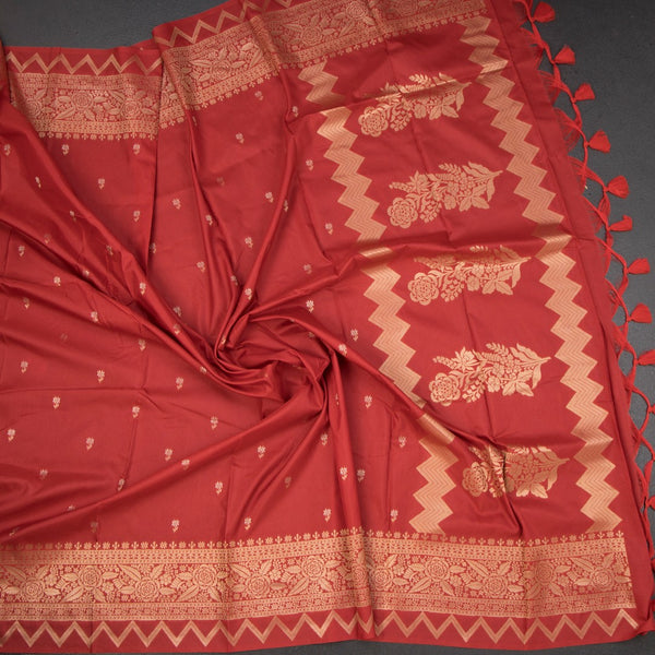KSRTSR42450-4-Raw-Silk-Red-Zari-Worked-Saree-crush