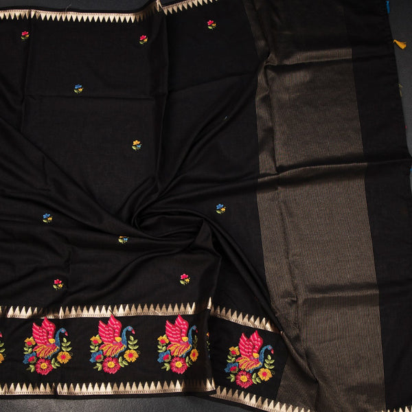 KSRTSR42458-4-Raw-Silk-Black-Thread-Work-Saree-02-crush