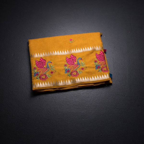 KSRTSR42461-1-Raw-Silk-Mango-Yellow-Thread-Work-Saree-04-fold