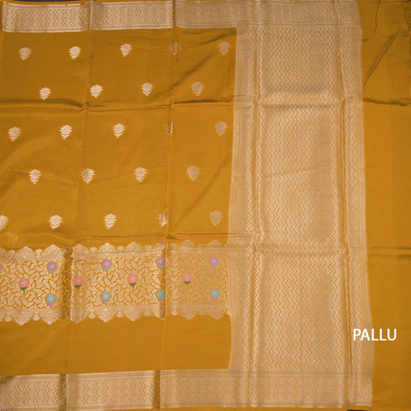 KSRTSR42490-2-Linen-Mustard-Saree-With-Zari-Buttas-And-Zari-Border-pallu