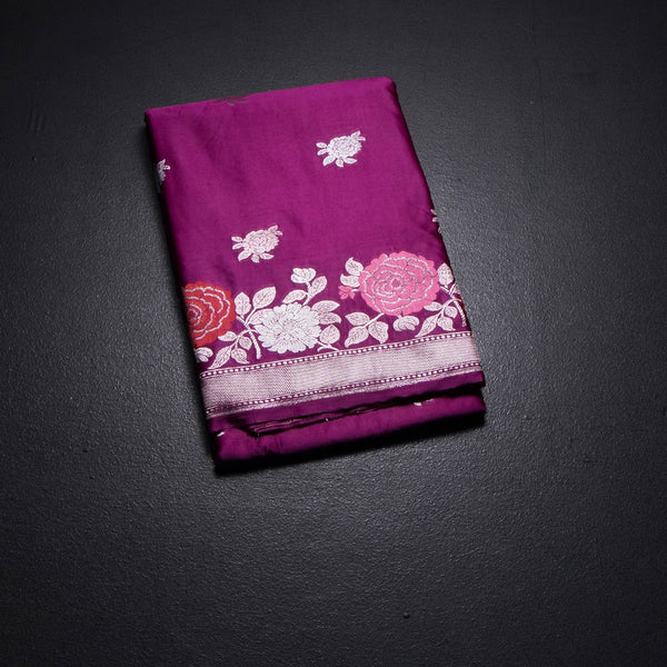 KSRTSR42503-1-Banaras-Magenta-Floral-Zari-Worked-Saree-fold