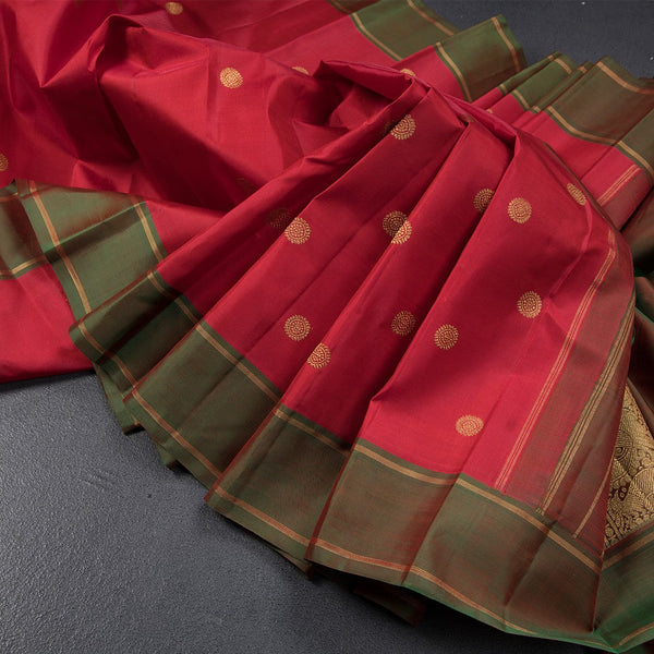 Chilly Red Silk Saree With Chakra Buttas And shot Colour Border