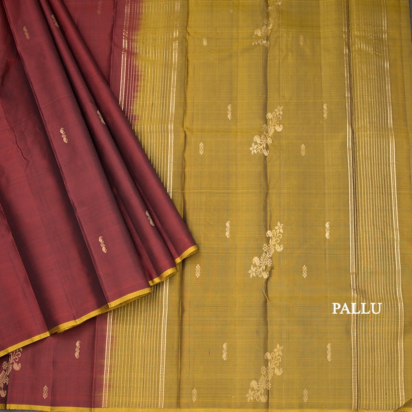 Maroon Borderless Silk Saree With Floral Zari Buttas On The Body