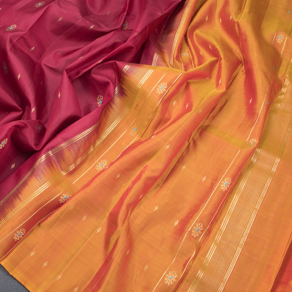 Maroon Borderless Silk Saree With Floral Zari Buttas On The Body 02