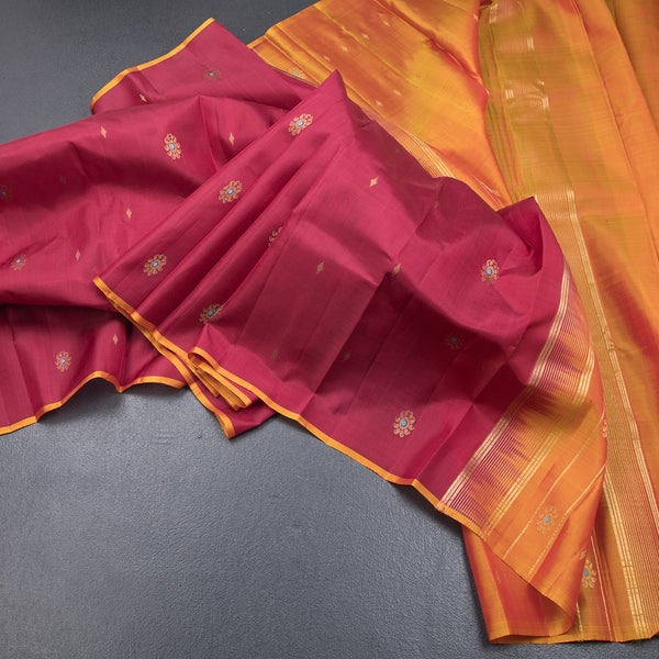 Maroon Borderless Silk Saree With Floral Zari Buttas On The Body 02