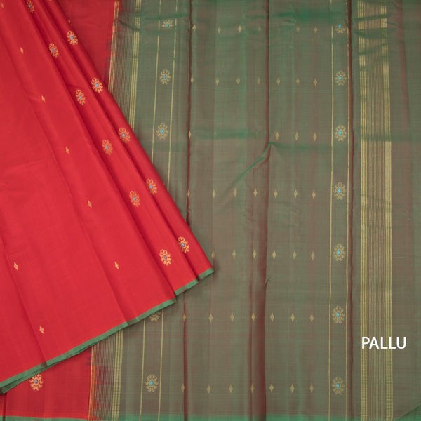 Red Borderless Silk Saree With Floral Zari Buttas 02