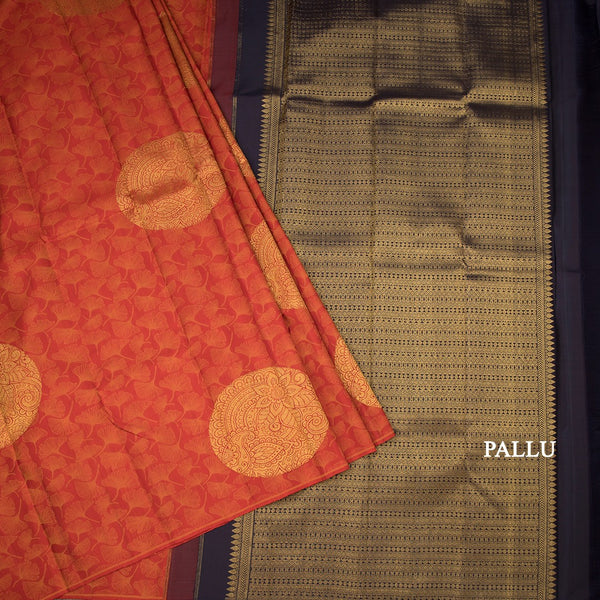 Brick Red Borderless Thread Work Saree And Contrast Pallu