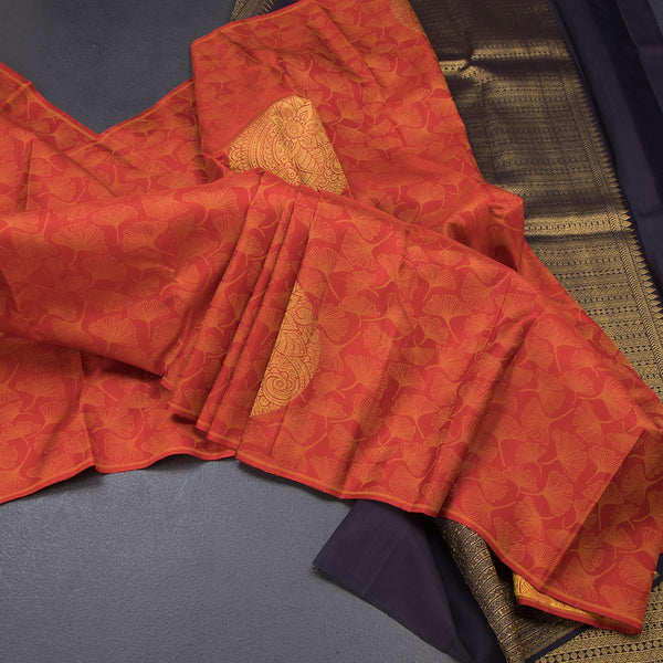 Brick Red Borderless Thread Work Saree And Contrast Pallu