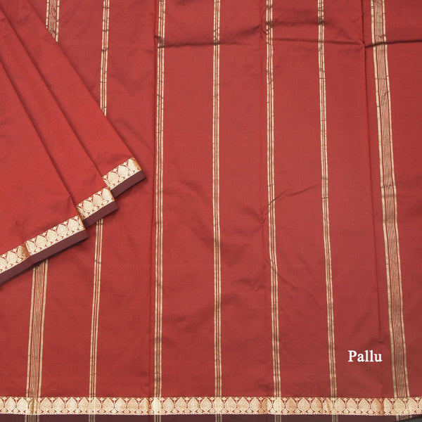 KSSMLSR42091-3-Semi-Silk-Maroon-Plain-Saree-And-Zari-Border-02-pallu