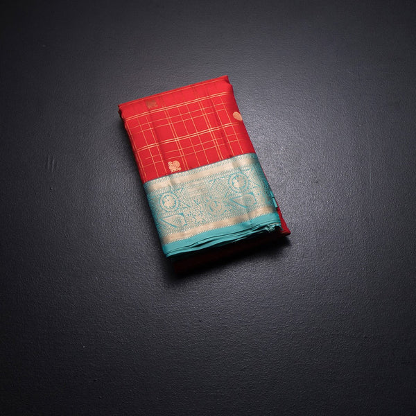 KSSMLSR42239-1-Red-Checked-Silk-Saree-With-Peacock-And-Chakra-Buttas-And-Gold-Zari-Border-fold
