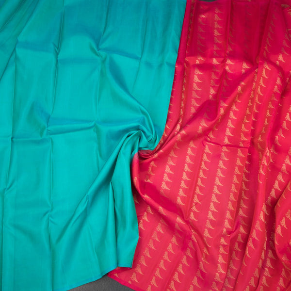 KSSMLSR42351-4-Reddish-Pink-Borderless-Silk-Saree-With-Birds-Design-And-Contrast-Pallu-crush