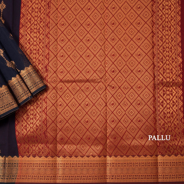 Silk Cotton Black Zari Worked Saree 08