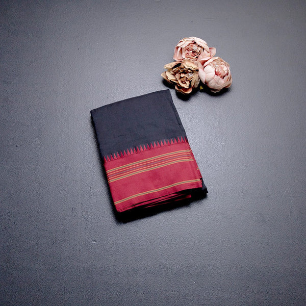 Dharwad Cotton Black Plain Saree 02