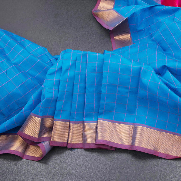 Poly Cotton Blue Thread Checked Saree And Bavanji Border