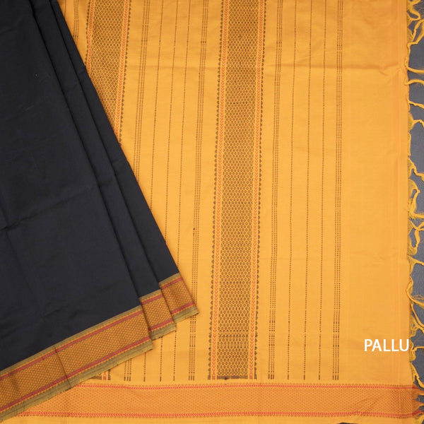 Poly Cotton Black Plain Saree And Thread Border