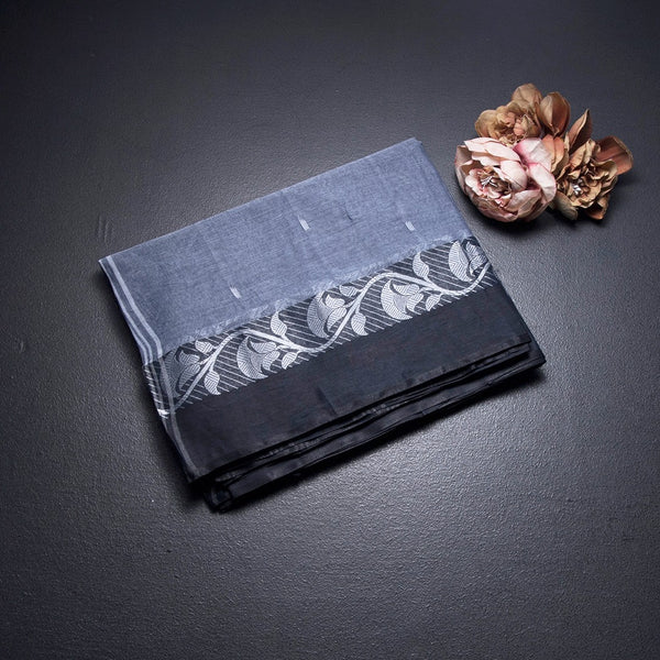 KTSR41992-1-Bengali-Cotton-Grey-Saree-With-Thread-Buttas-fold