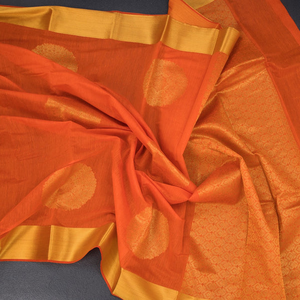 KTSR42039-5-Silk-Cotton-Dark-Orange-Zari-Worked-Saree-02-crush
