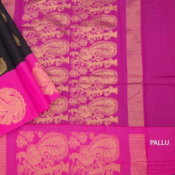 KTSR42042-3-Silk-Cotton-Black-Zari-Worked-Saree-03-pallu