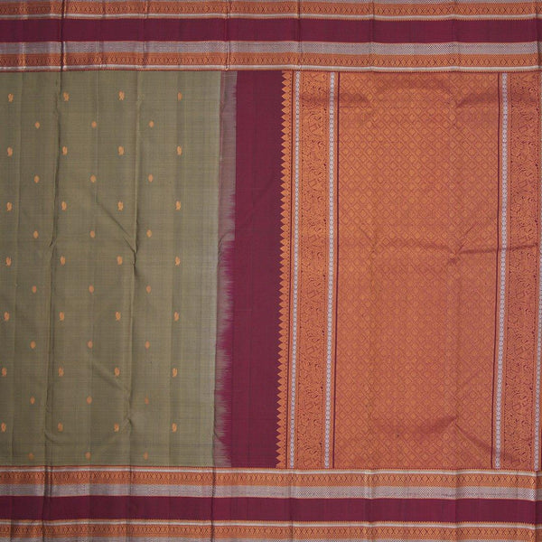Sage Green Silk Saree With Traditional Thread Border - Kumaran Silks