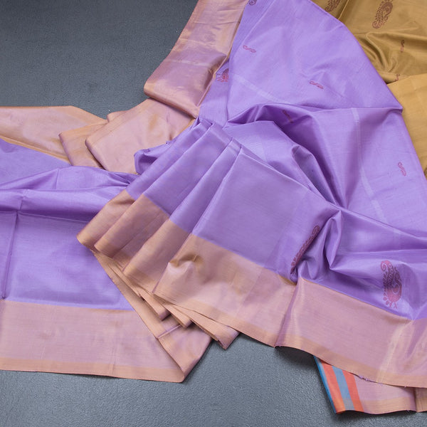 Vaazhai Naar Lavender Saree With Thread Buttas And Contrast Pallu