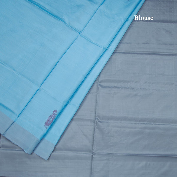 Vaazhai Naar Light Blue Saree With Thread Buttas And Contrast Pallu