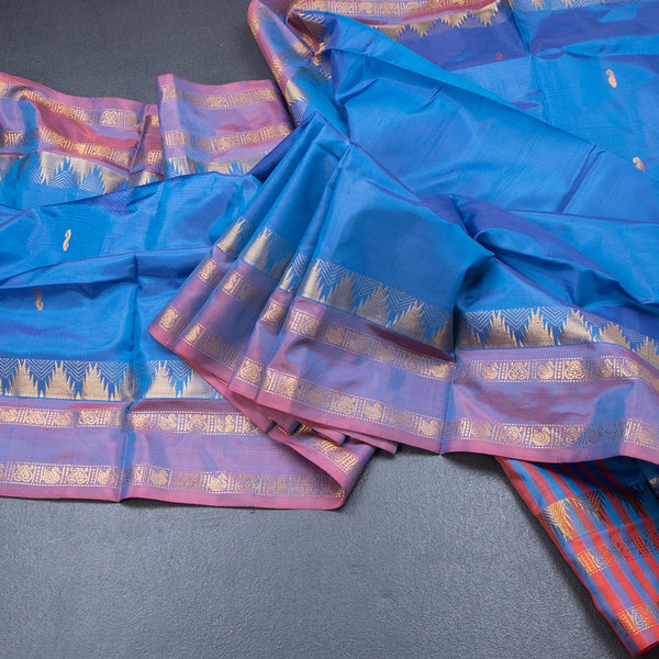 Vaazhai Naar Peacock Blue Saree With Thread Buttas And Contrast Pallu