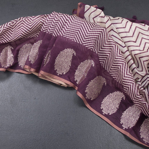Semi Linen Cream Zig Zag Printed Saree And Zari Thread Border 02