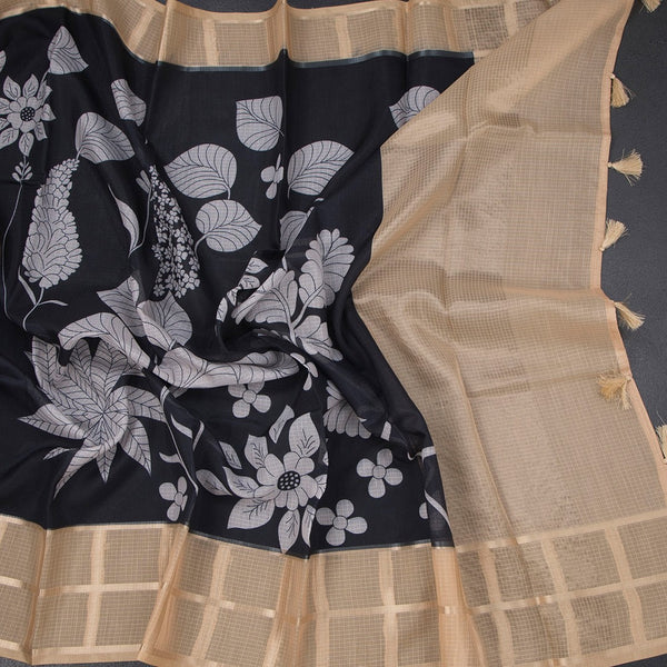 Kota Black Floral Printed Saree And Zari Checked Border 03