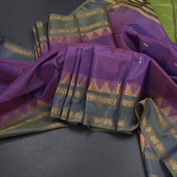 Vaazhai Naar Shot Colour Saree With Thread Buttas And Contrast Pallu 06