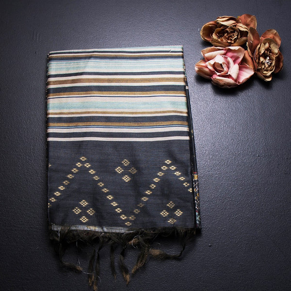 Raw Silk Grey Printed Saree 05