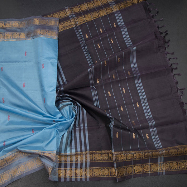 KSRTSR42099-5-Vaazhai-Naar-Light-Blue-Saree-With-Thread-Buttas-And-Contrast-Pallu-02-crush