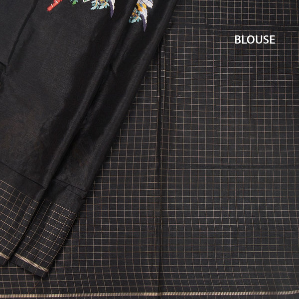 KSRTSR42125-4-Raw-Silk-Black-Zari-With-Thread-Work-Saree-In-Birds-Design-blouse