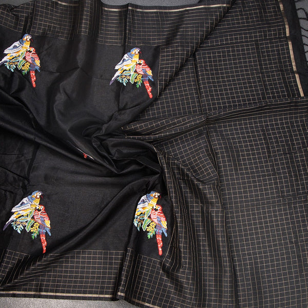 KSRTSR42125-5-Raw-Silk-Black-Zari-With-Thread-Work-Saree-In-Birds-Design-crush