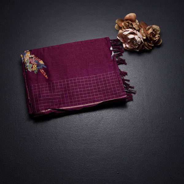 KSRTSR42126-1-Raw-Silk-Wine-Zari-With-Thread-Work-Saree-In-Birds-Design-fold