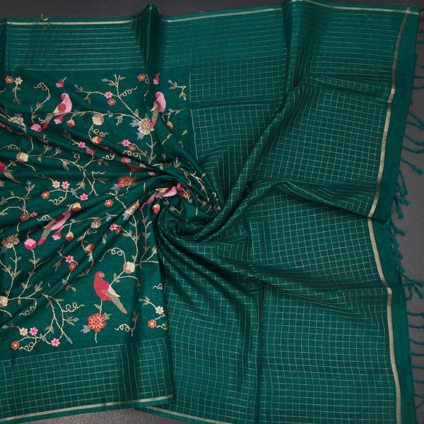 KSRTSR42131-5-Raw-Silk-Peacock-Green-Zari-With-Thread-Work-Saree-In-Birds-Design-crush