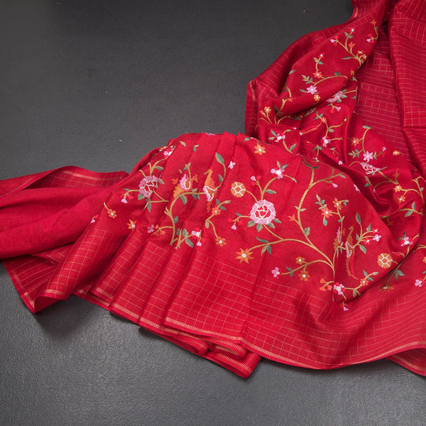 KSRTSR42135-Raw-Silk-Red-Zari-With-Thread-Work-Saree-In-Birds-Design-02-main