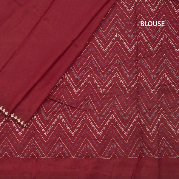 KSRTSR42183-4-Raw-Silk-Maroon-Thread-Work-Saree-With-Birds-Design-blouse