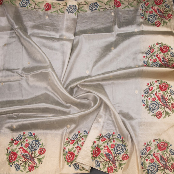 KSRTSR42193-5-Tissue-Silver-Saree-With-Zari-Buttas-And-Thread-Border-crush